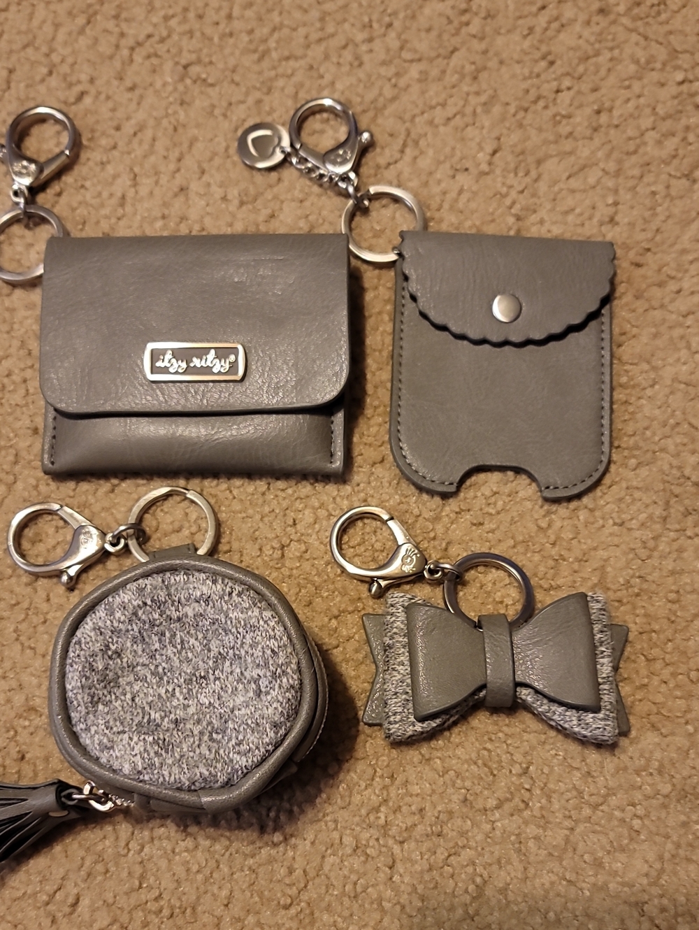 Itzy Ritzy Gray Keychain Wallet Set - 4 Piece